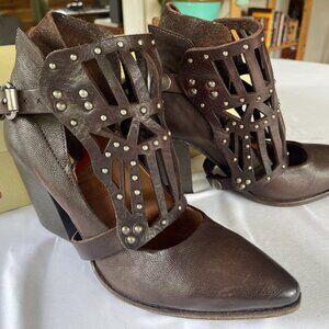 A.S.98 Studded Block Heel Pump with Geometric Laser-cut Buckle Flap